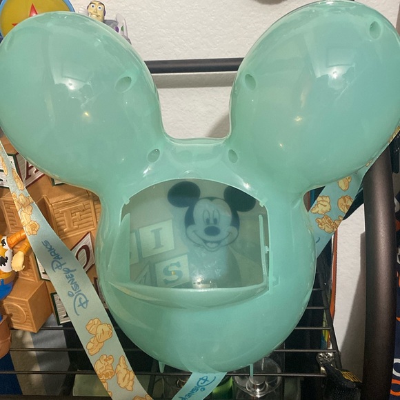 Disney Mickey Mouse popcorn bucket from Disneyland - Picture 3 of 5